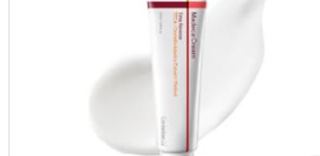 wet n wild Silk Finish Lipstick, Hydrating Rich Buildable Lip Color, Formulated with Vitamins A,E, & Macadamia for Ultimate Hydration....